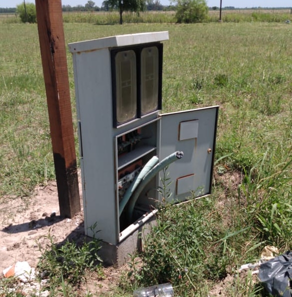 Funes Norte: dos niños recibieron descargas eléctricas y los vecinos reclaman 